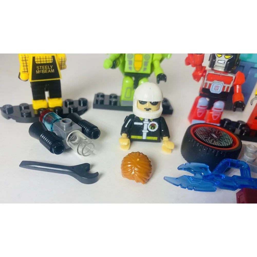 Toy Lot LEGO Kre-o Minifigures Torsos Heads Weapon Steelers Audi Transformers - Picture 9 of 12